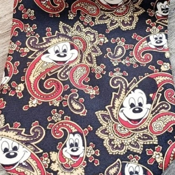 VINTAGE Disney Mickey Mouse  Paisley 100% SilkTie Balancine - Picture 7 of 7